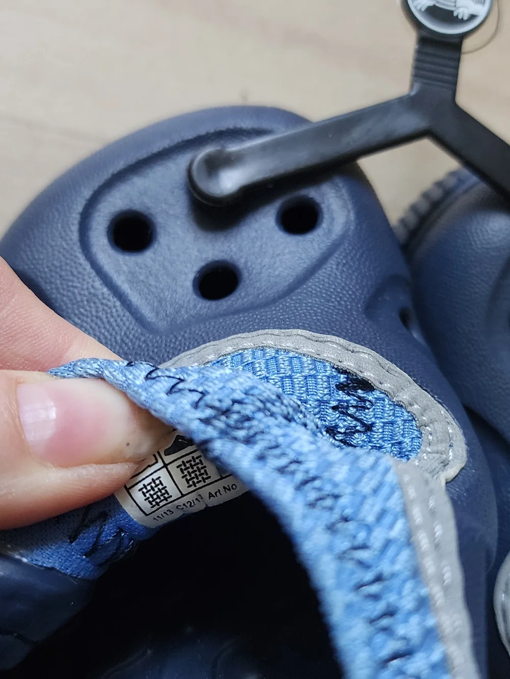 NWT Crocs Kids Size 11-13 Navy Blue Mesh Water Shoes Slip On Sandals